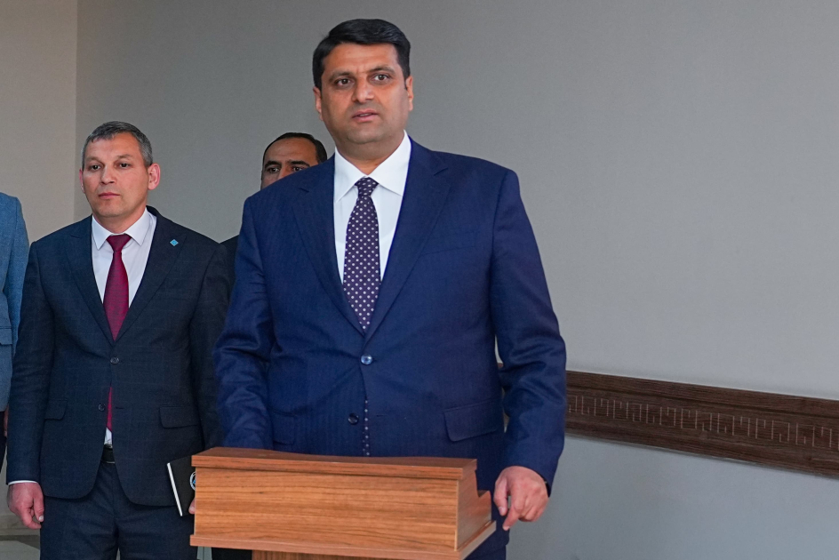 NDU-nun Tibb fakültəsinin laboratoriyaları üçün yeni avadanlıq və dərsliklər alınıb