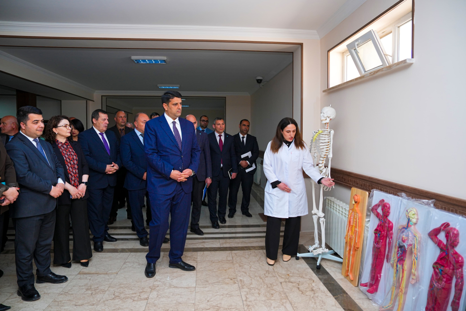 NDU-nun Tibb fakültəsinin laboratoriyaları üçün yeni avadanlıq və dərsliklər alınıb