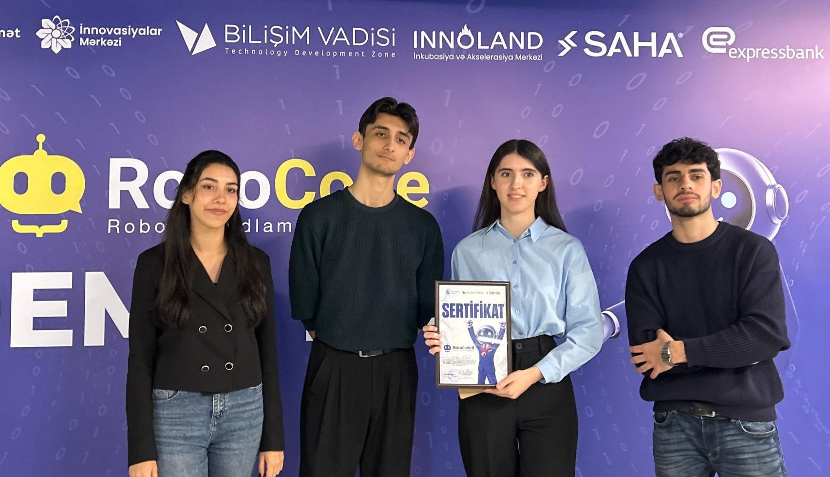 BMU tələbələri “RoboCode III” robotik kodlama yarışında qalib olublar