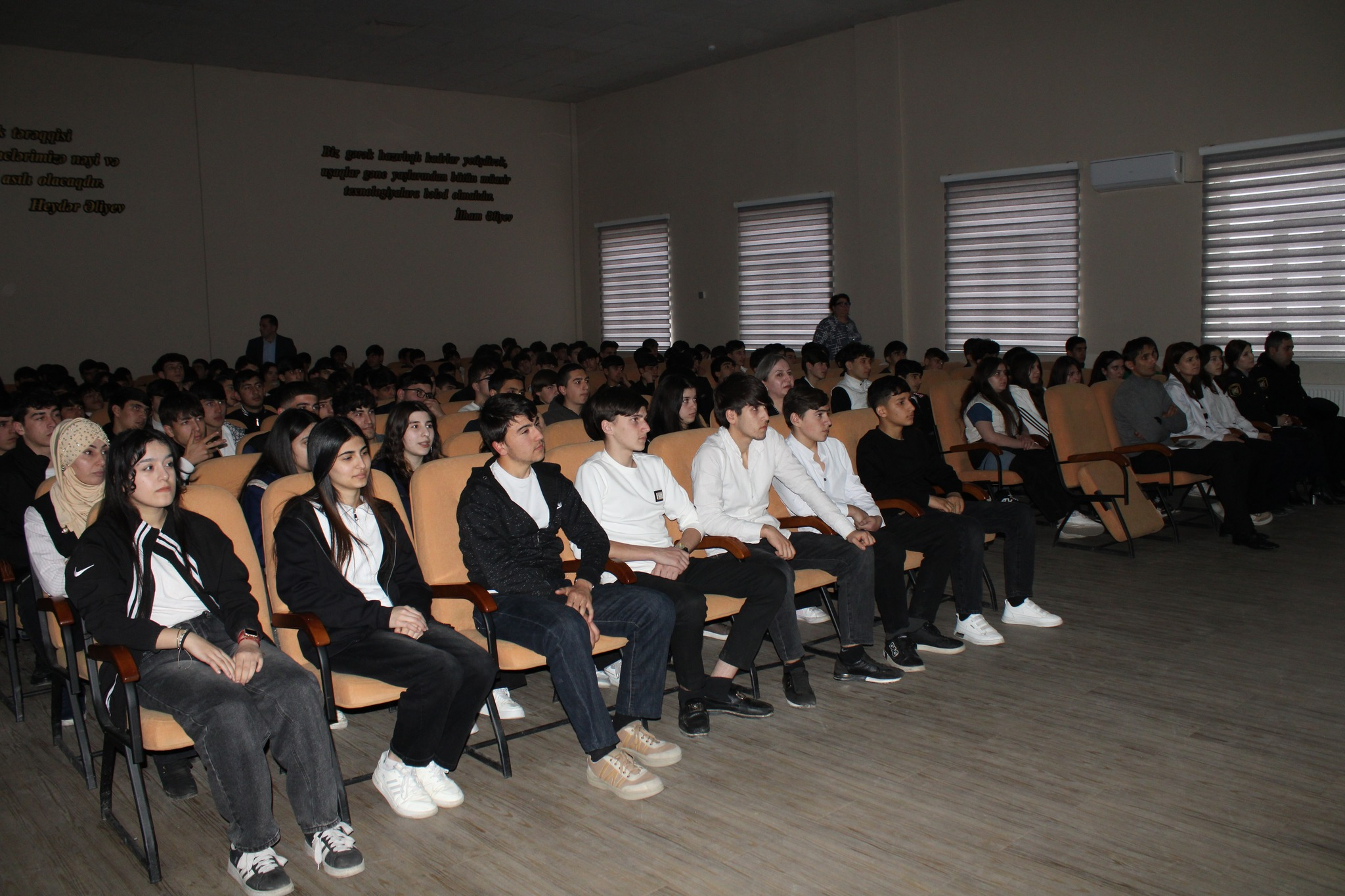 Qəbələdə gənclər zərərli vərdişlərin fəsadları barədə məlumatlandırılıb