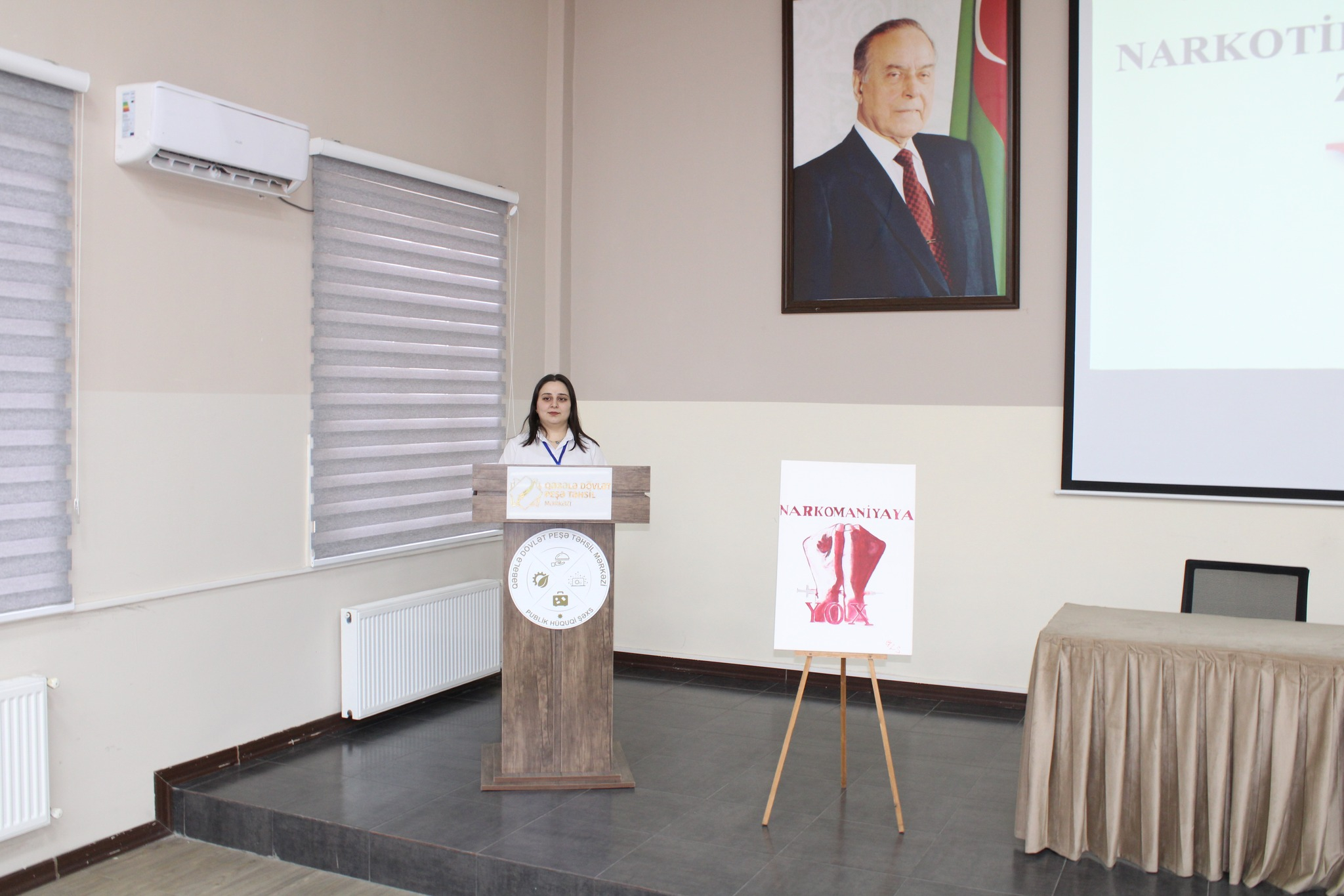 Qəbələdə gənclər zərərli vərdişlərin fəsadları barədə məlumatlandırılıb