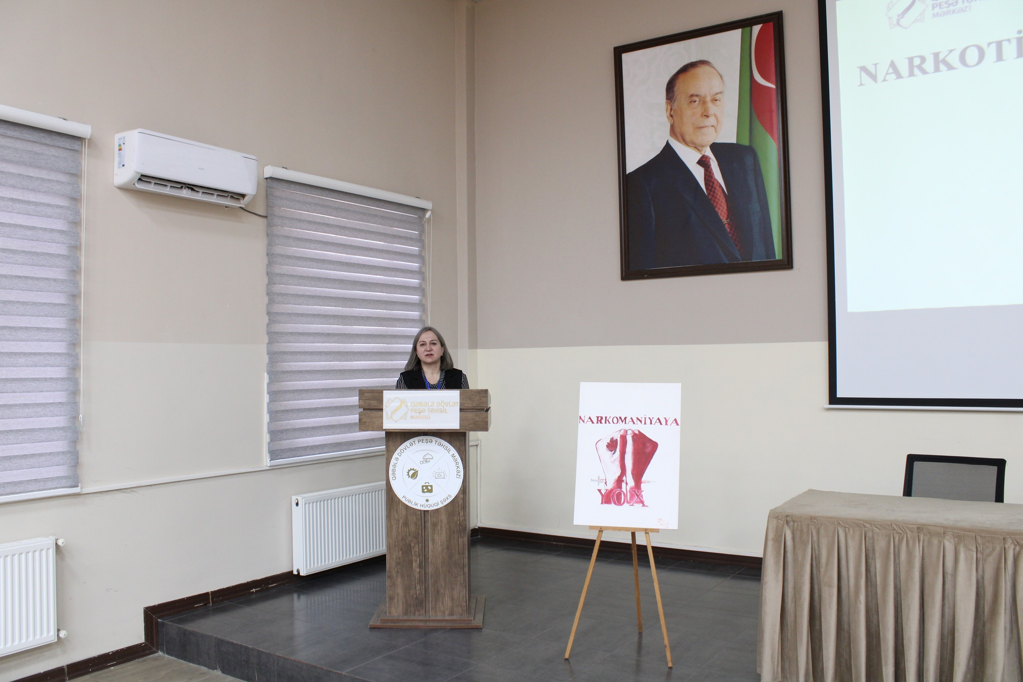 Qəbələdə gənclər zərərli vərdişlərin fəsadları barədə məlumatlandırılıb