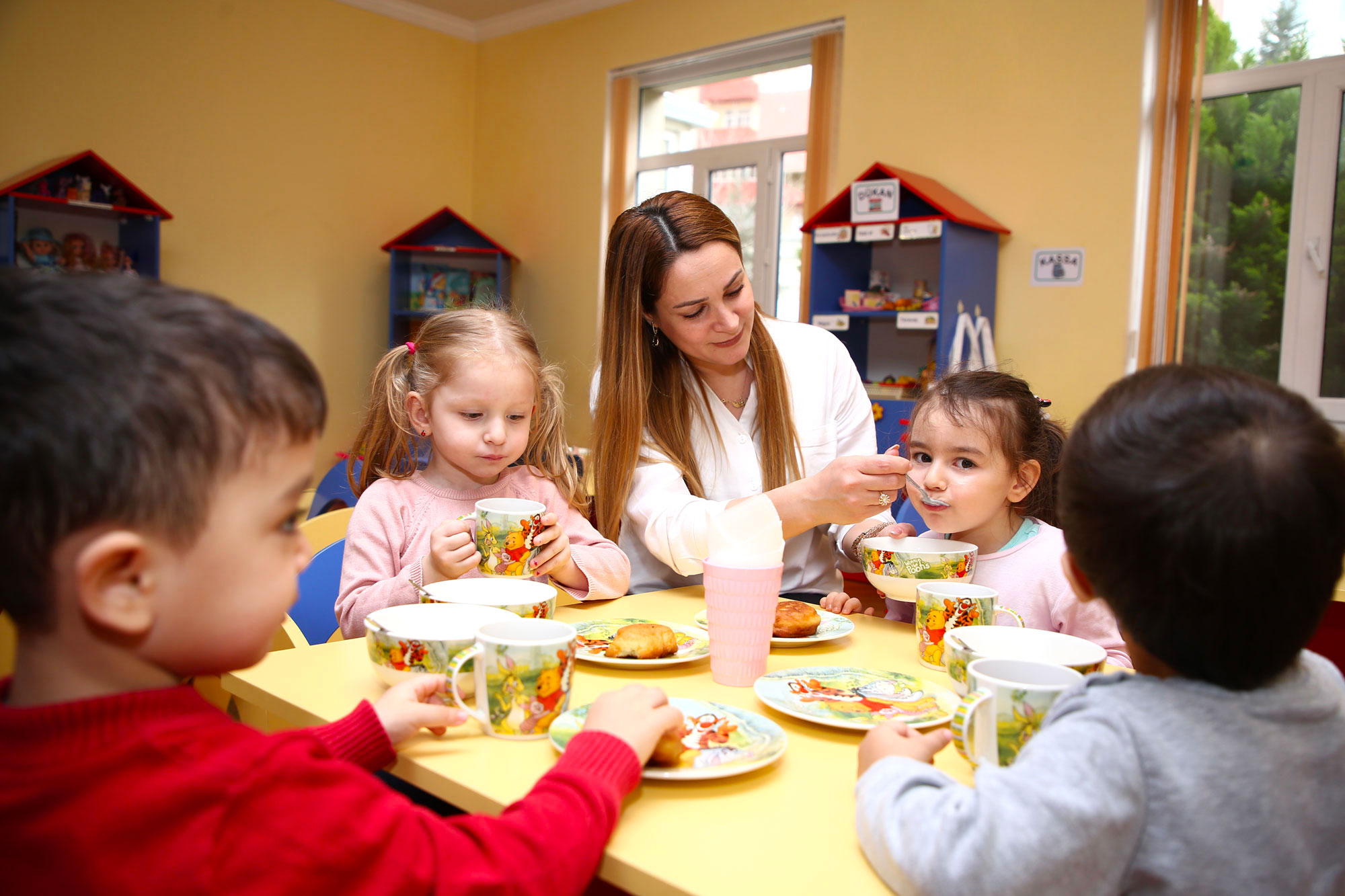 Tərbiyəçi-müəllimlərin yerdəyişməsi müsabiqəsi