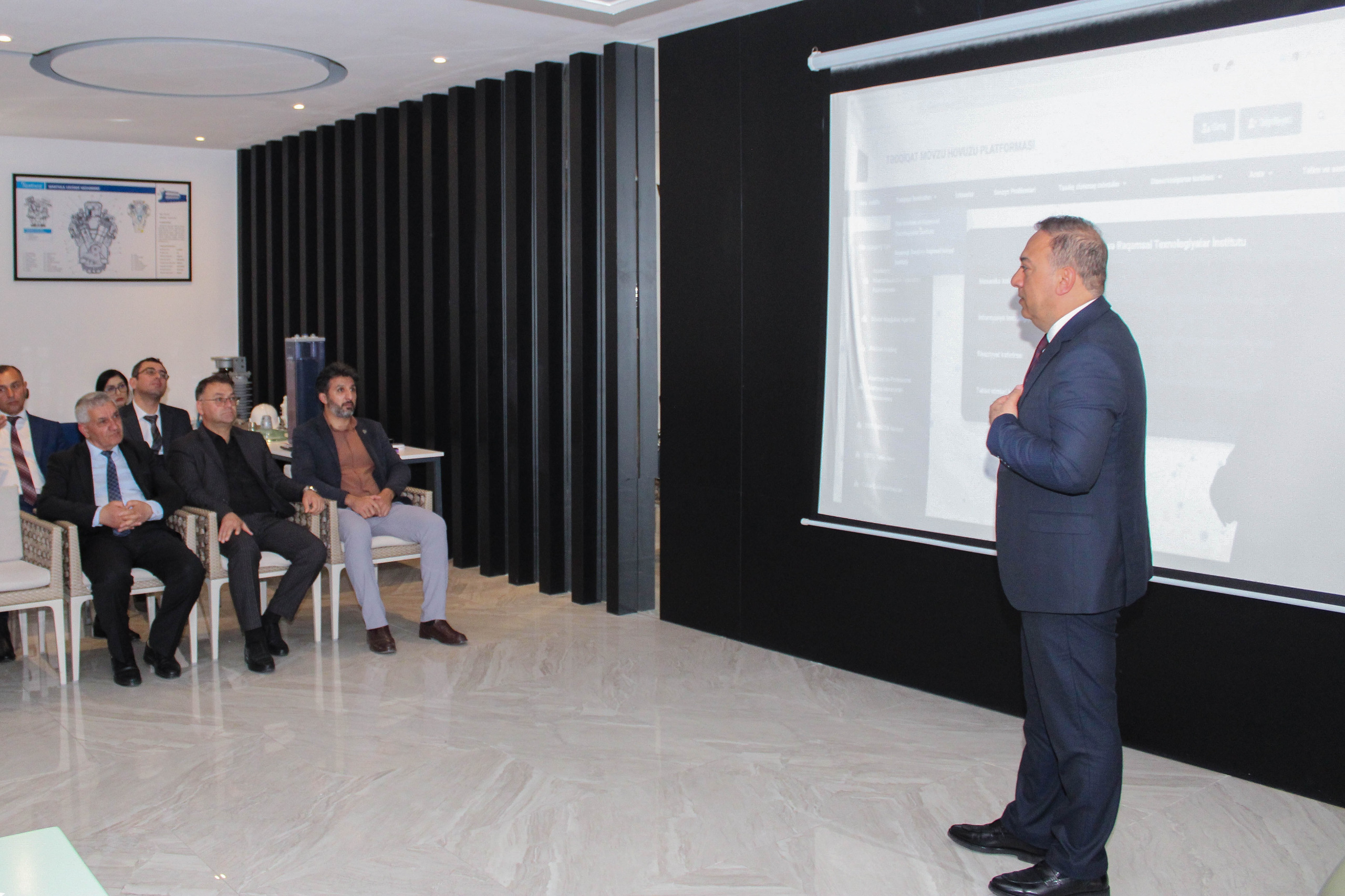 MDU-da “Tədqiqat mövzu hovuzu platforması” təqdim olunub