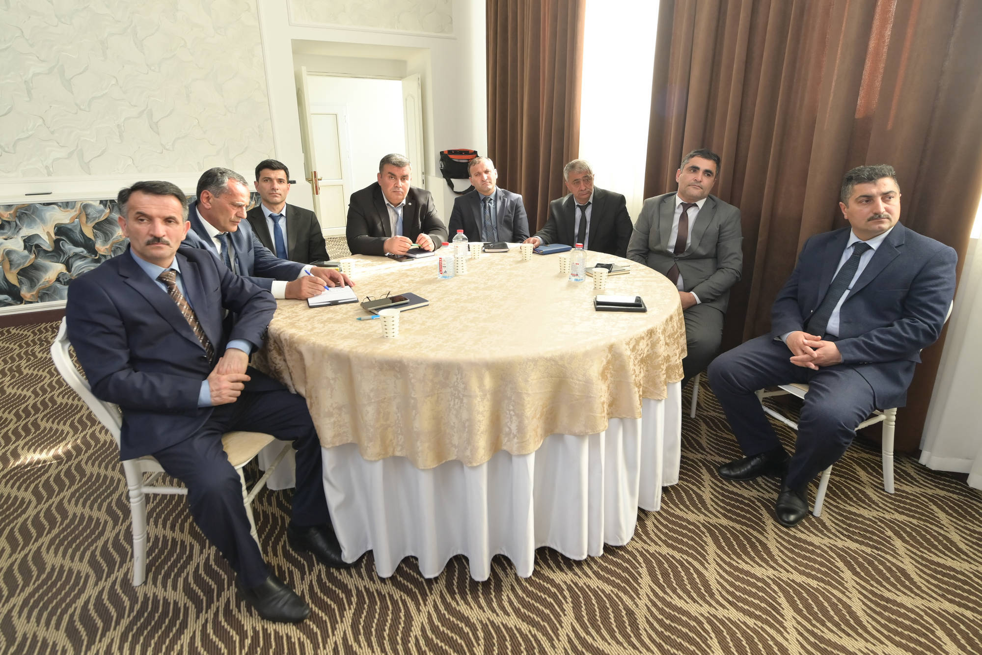 Kənan Kərimzadə Lənkəran-Astara regionunun məktəb direktorları ilə görüşüb