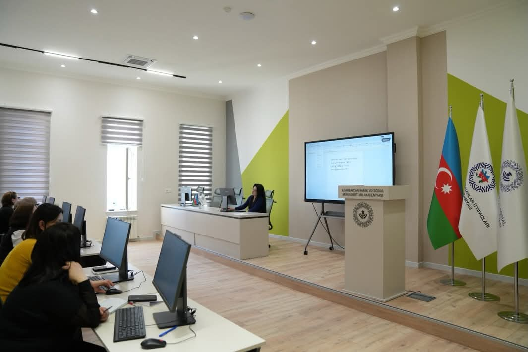  “Rəqəmsal bacarıqlar və ofis proqramları” üzrə təlimlərə start verilib