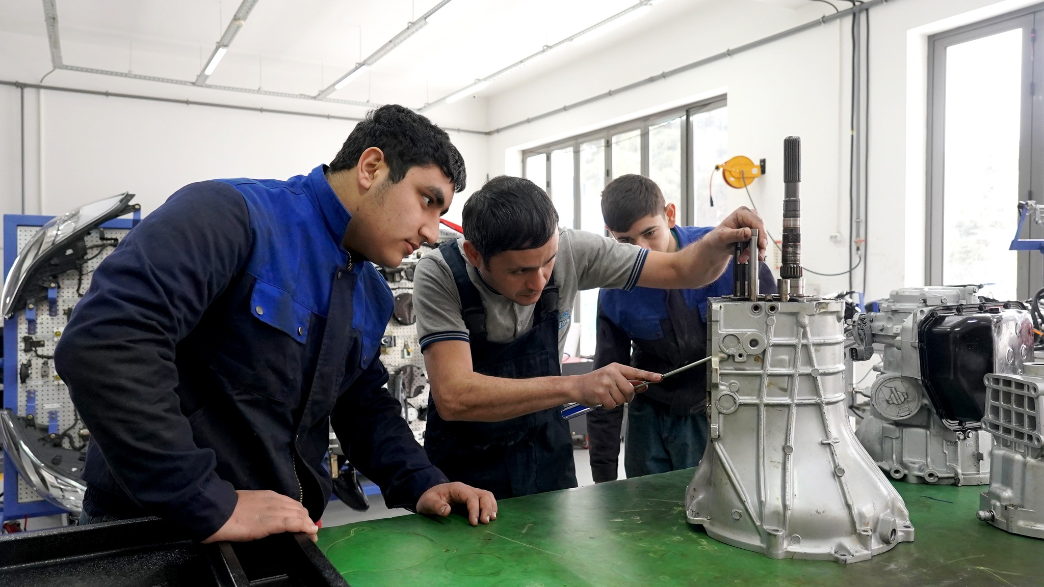 Peşə təhsilini bitirənlərin məşğulluq göstəriciləri açıqlanıb