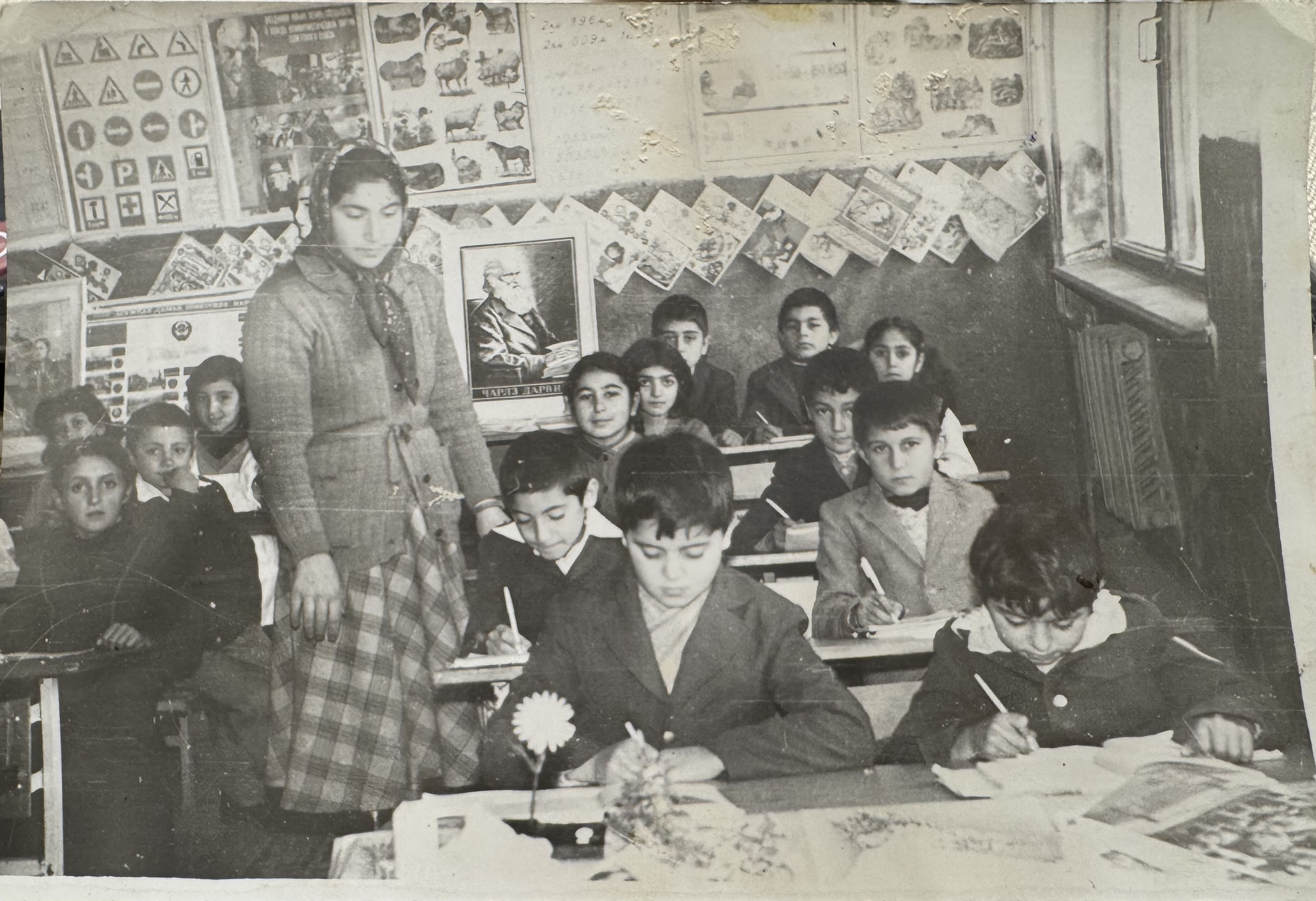 “Ölüm sevinməsin qoy” – İlk müəllimimizin əziz xatirəsinə…