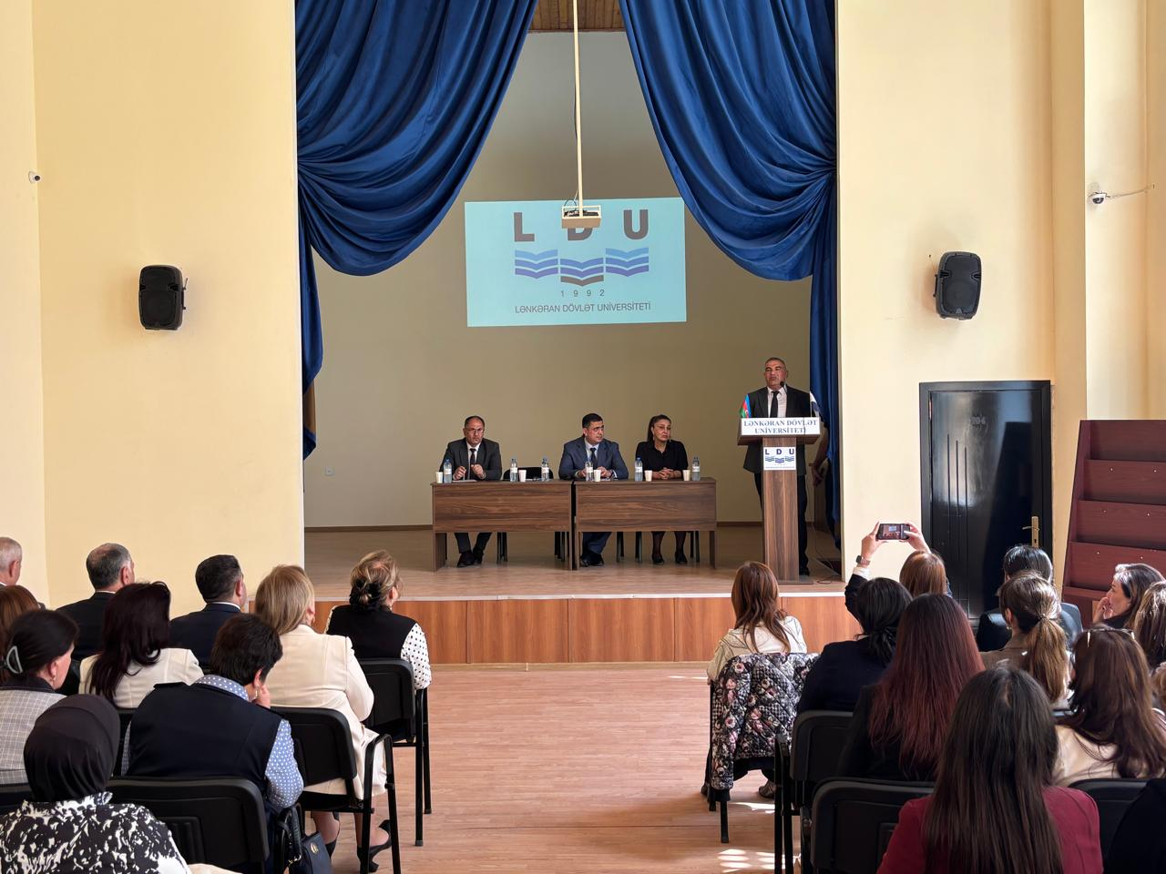 LDU-da əmək bazarının nümayəndələri ilə görüş keçirilib