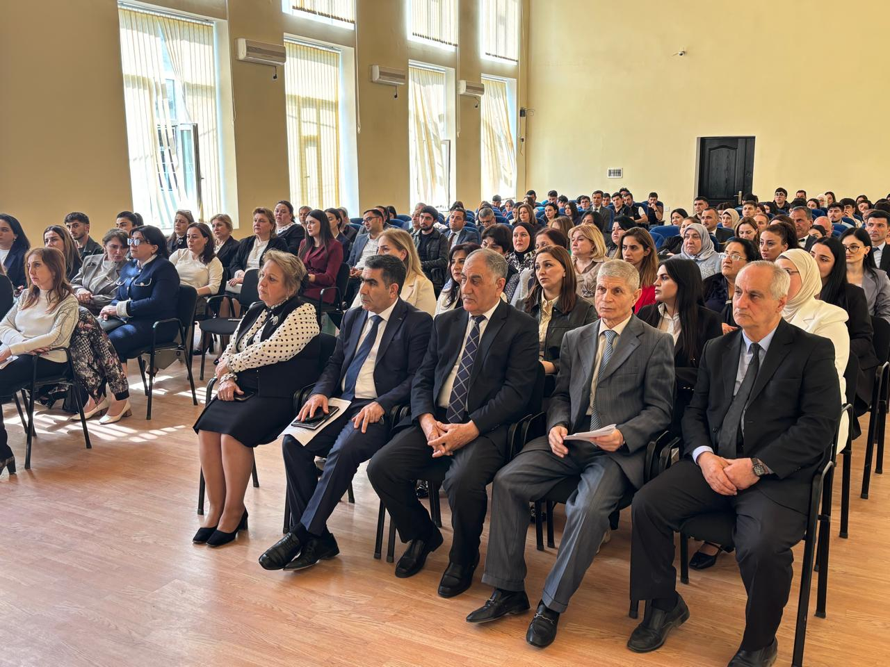 LDU-da əmək bazarının nümayəndələri ilə görüş keçirilib