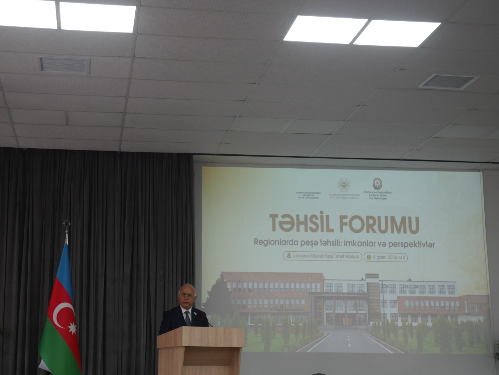 Lənkəranda peşə təhsilinin imkanlarına həsr olunan təhsil forumu keçirilib