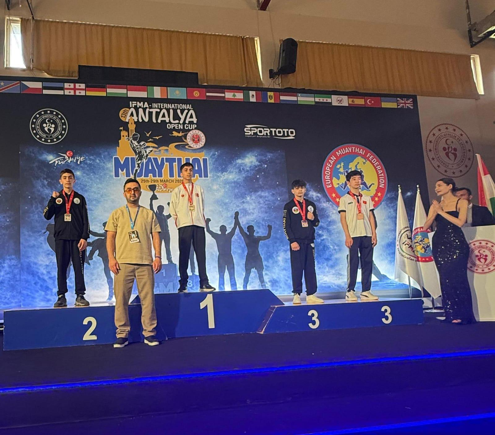 Qələbəmi şəhidlərimizə həsr etdim