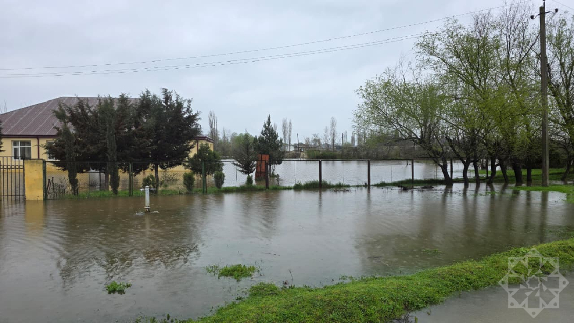 Selə görə bəzi məktəblərdə dərslər təxirə salınıb