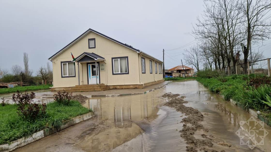 Selə görə bəzi məktəblərdə dərslər təxirə salınıb