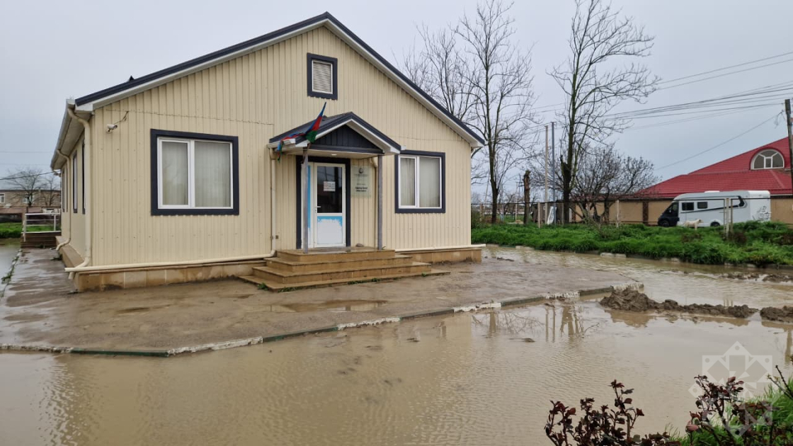 Selə görə bəzi məktəblərdə dərslər təxirə salınıb