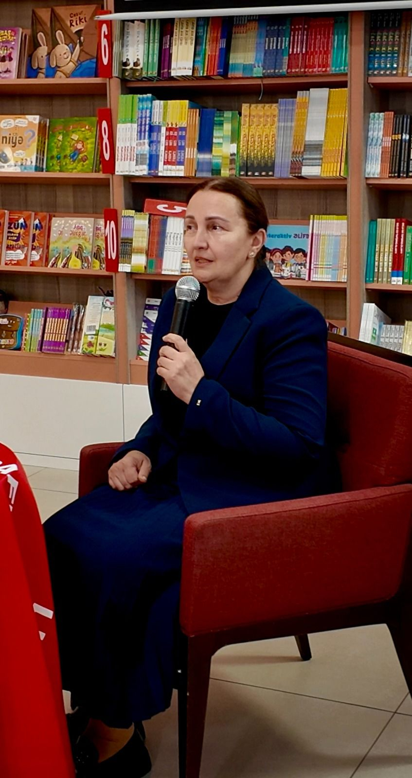 Azərbaycanda ilk uşaq serialı kitab oldu