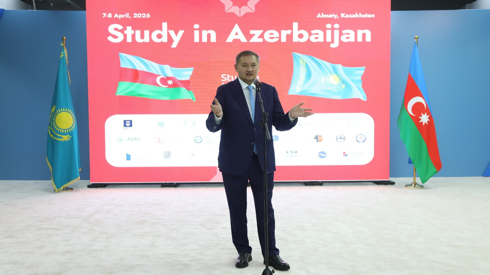 Qazaxıstanda “Study in Azerbaijan” təhsil sərgisinin açılışı baş tutub
