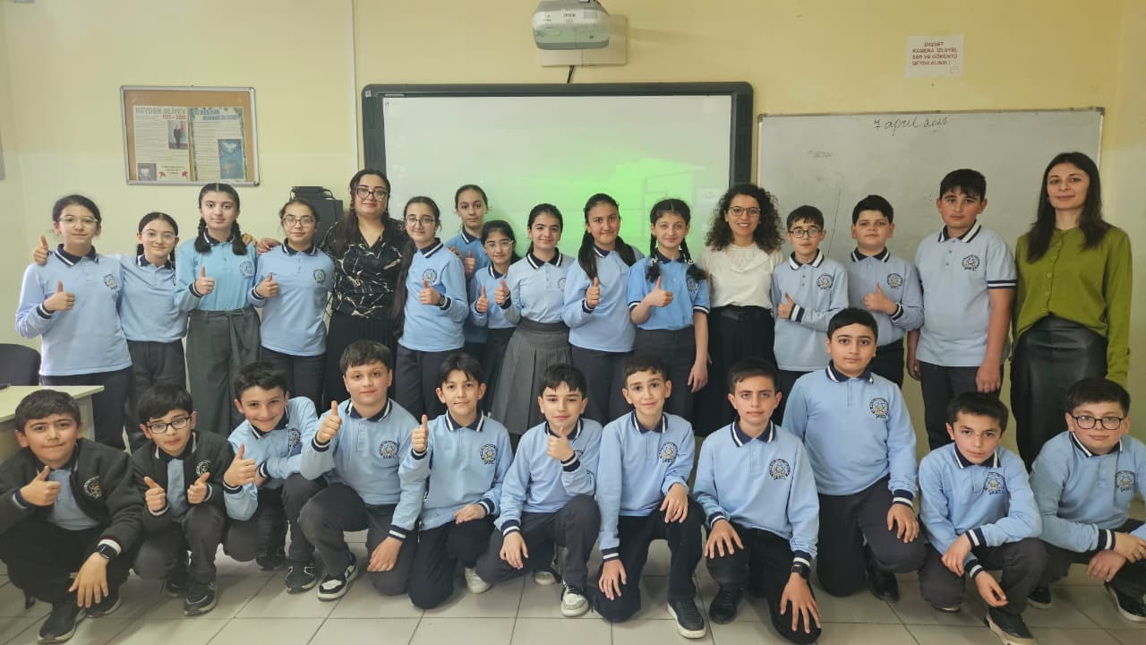 Şəkidə bir sinfin bütün şagirdləri RFM-in yarımfinalına vəsiqə qazanıblar