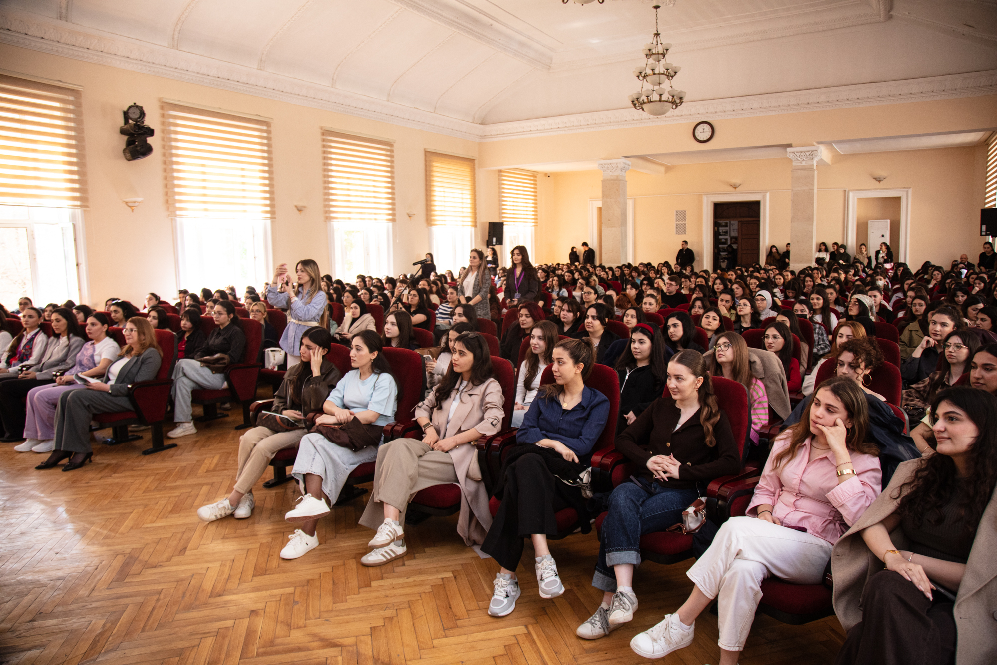 ADU-da "TələbəPlus" kartı ilə bağlı infosessiya keçirilib