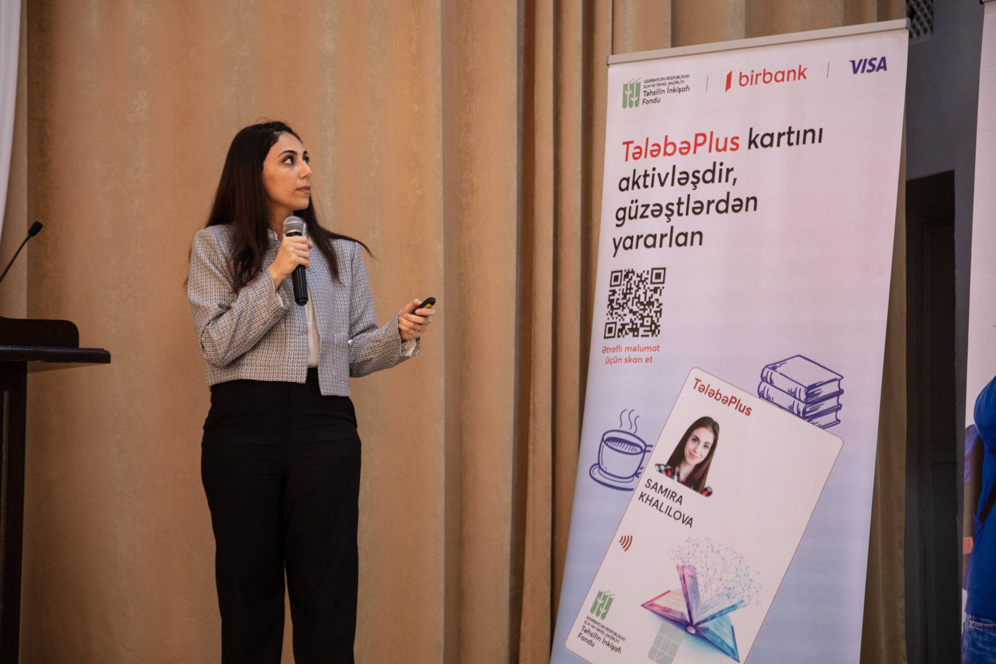 ADU-da "TələbəPlus" kartı ilə bağlı infosessiya keçirilib