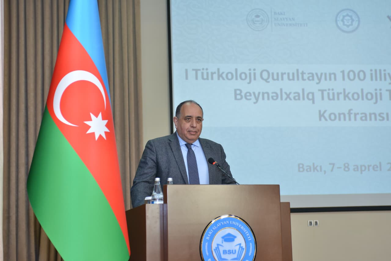 BSU-da türkoloji tədqiqatların gələcəyi müzakirə olundu