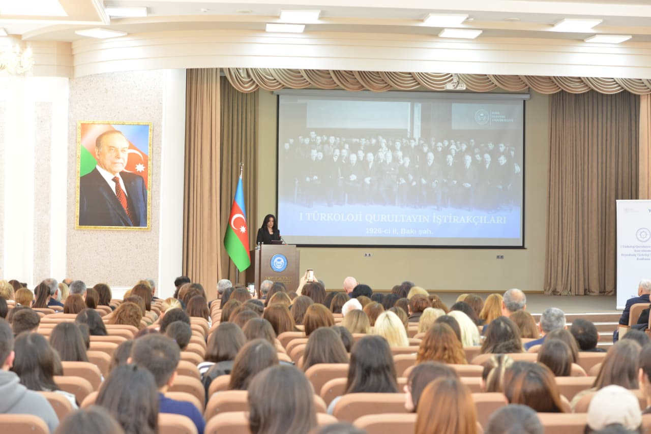 BSU-da türkoloji tədqiqatların gələcəyi müzakirə olundu