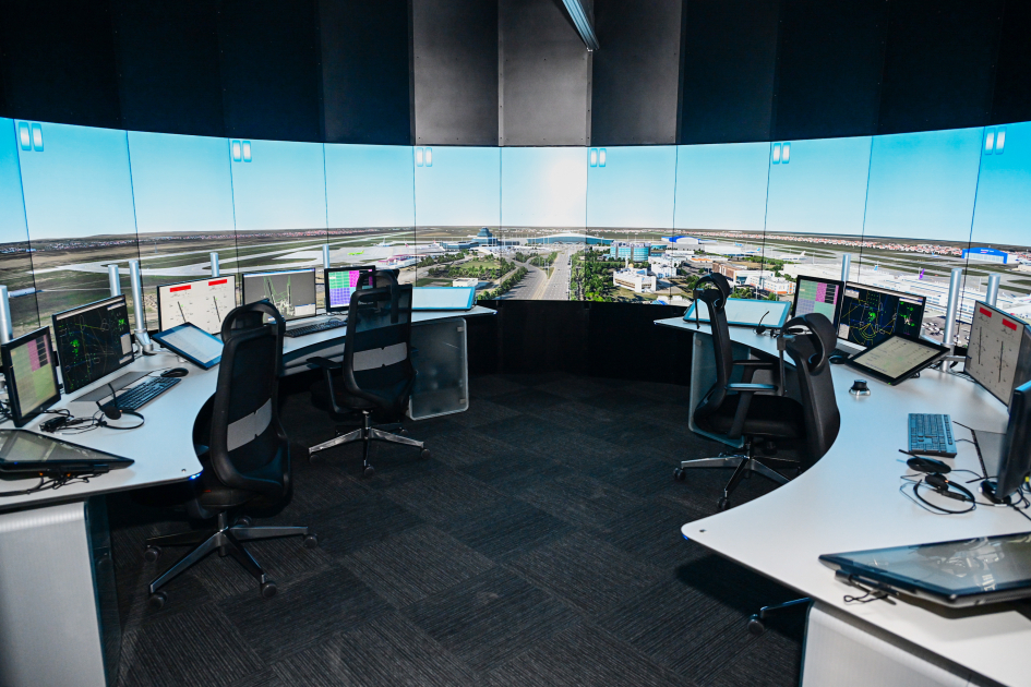 Prezident İlham Əliyev Milli Aviasiya Akademiyasında Beynəlxalq Təlim Mərkəzinin açılışında iştirak edib