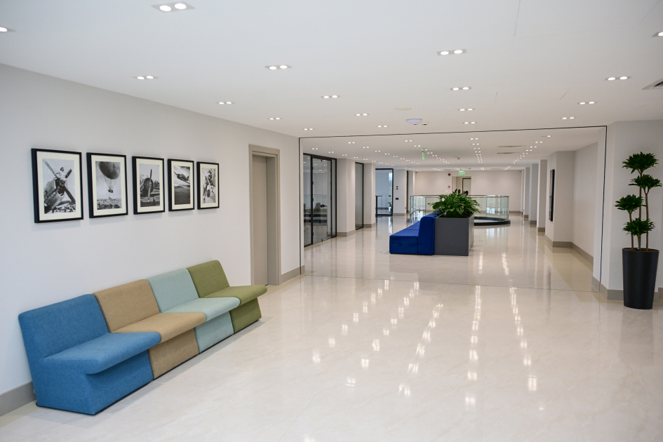 Prezident İlham Əliyev Milli Aviasiya Akademiyasında Beynəlxalq Təlim Mərkəzinin açılışında iştirak edib