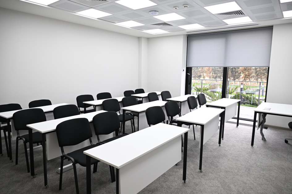 Prezident İlham Əliyev Milli Aviasiya Akademiyasında Beynəlxalq Təlim Mərkəzinin açılışında iştirak edib