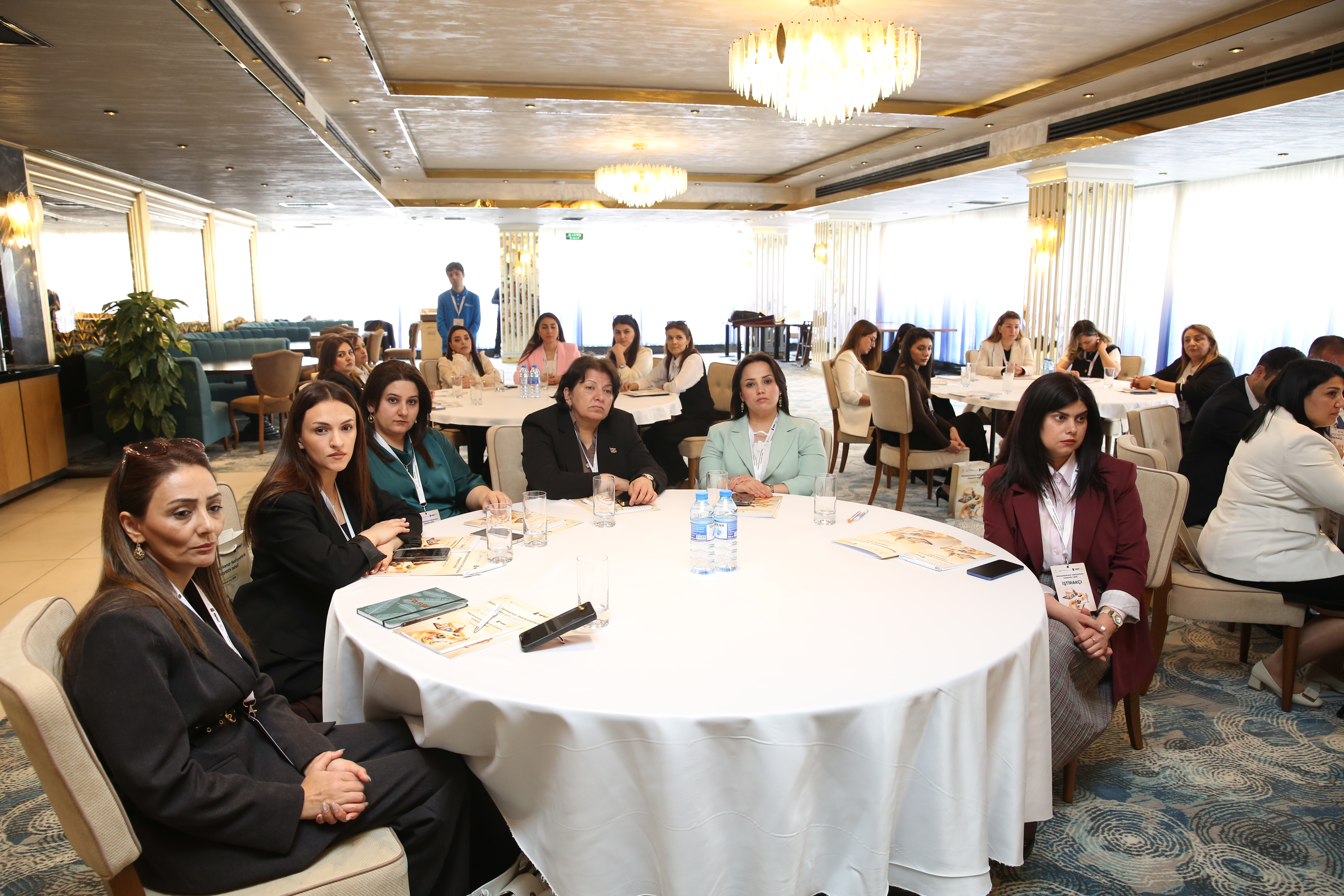 Müəllimlər üçün təşkil olunan düşərgənin açılış mərasimi keçirilib