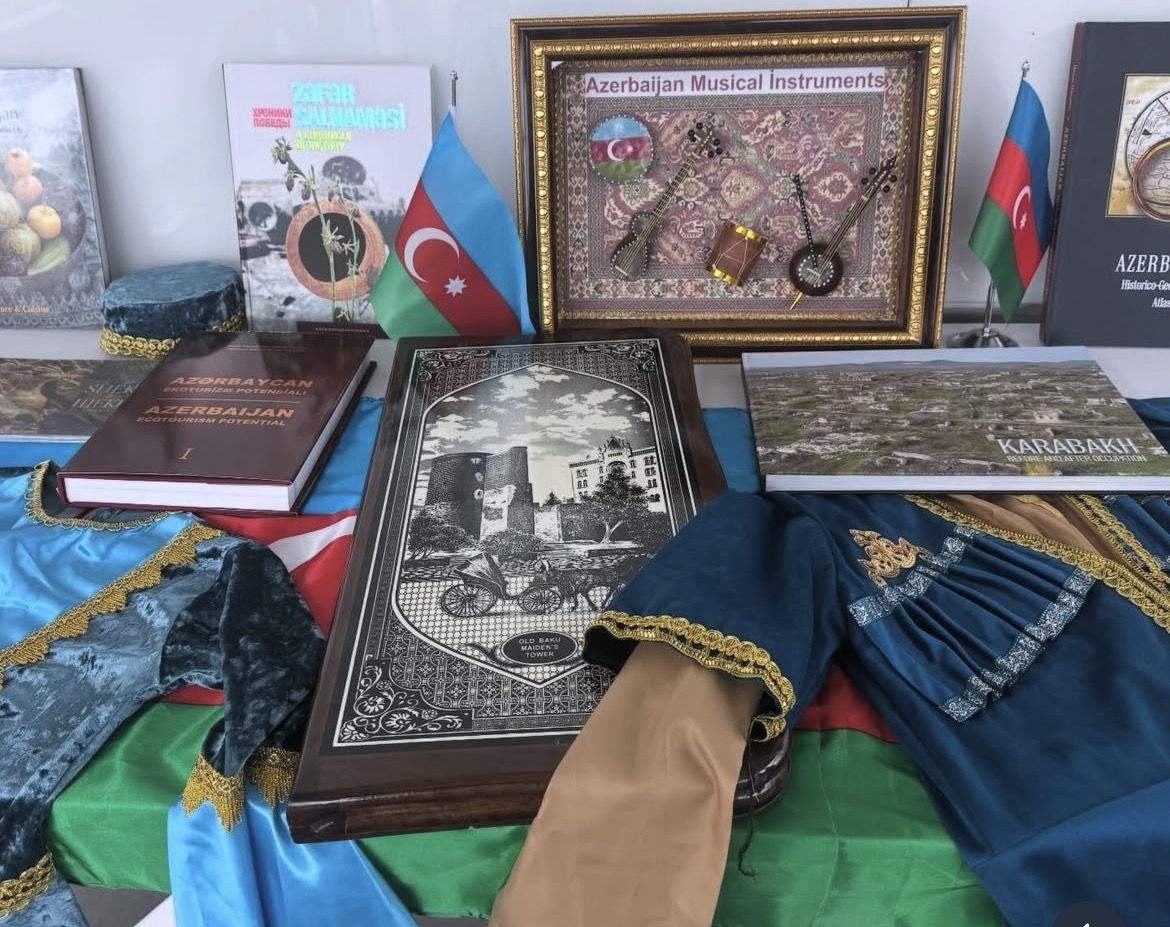 İllinoys Universitetində Azərbaycan mədəniyyəti tanıdılıb