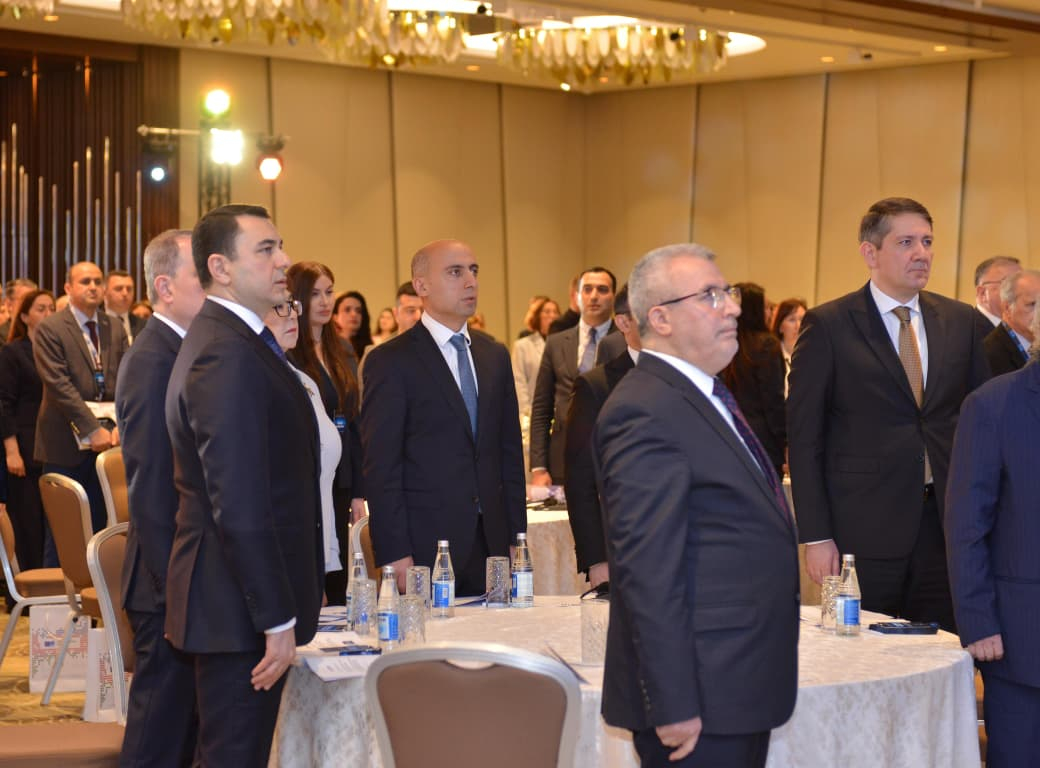 DİM-in 10 illiyinə həsr olunmuş beynəlxalq konfrans keçirilib 