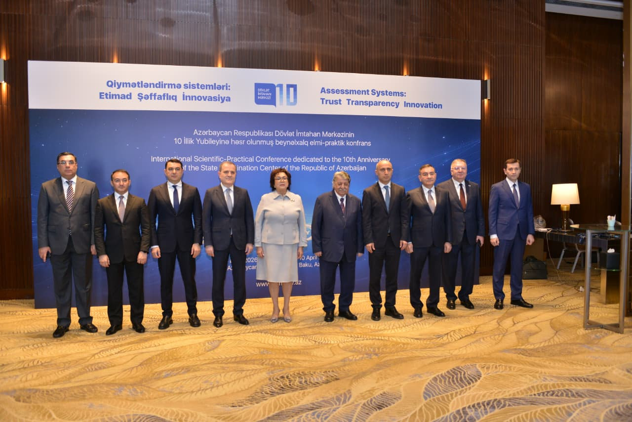 DİM-in 10 illiyinə həsr olunmuş beynəlxalq konfrans keçirilib 