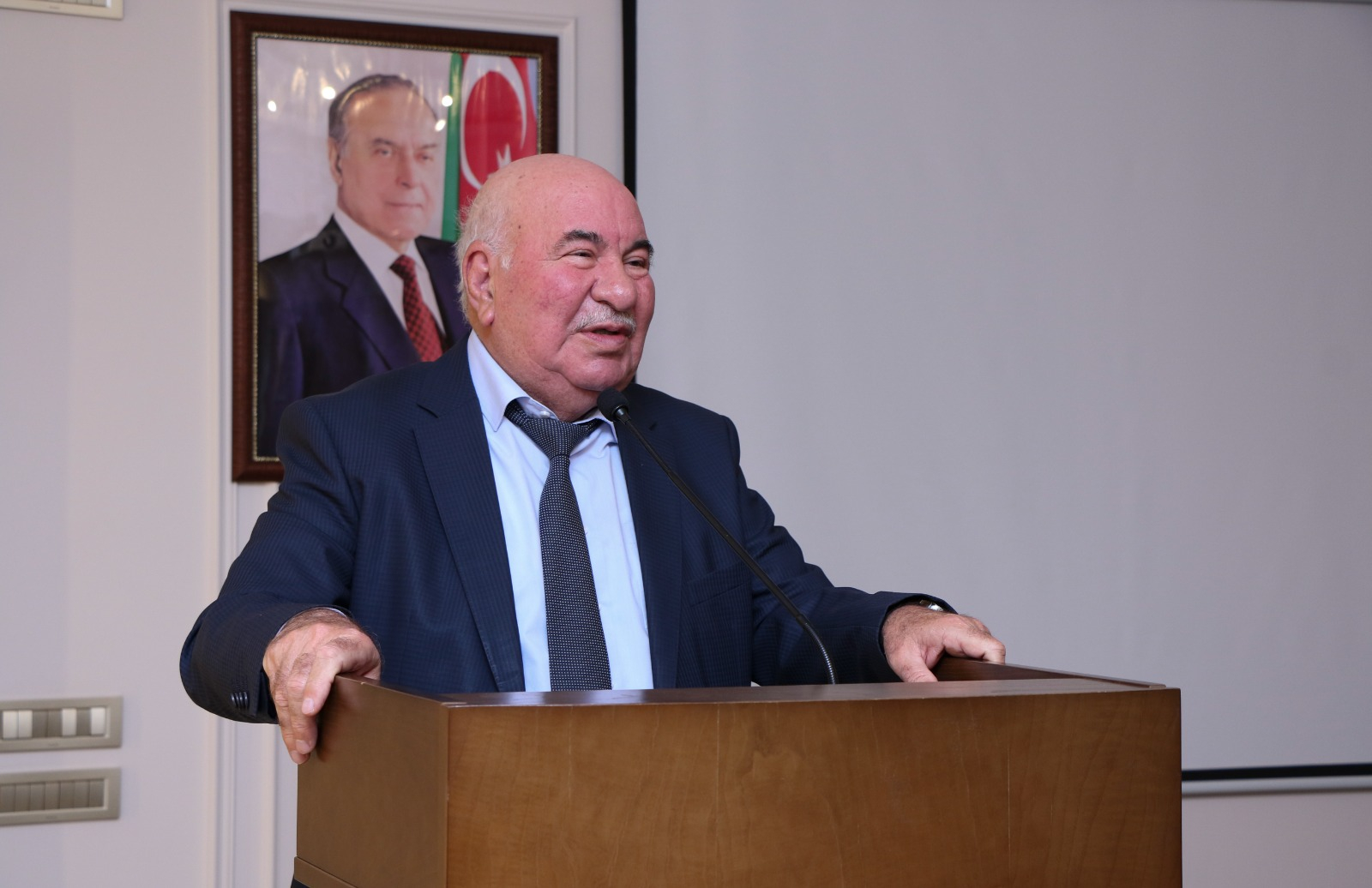 Gələcəyin mühəndisləri yarışdılar: 5 qurğudan hansı daha möhkəm oldu?