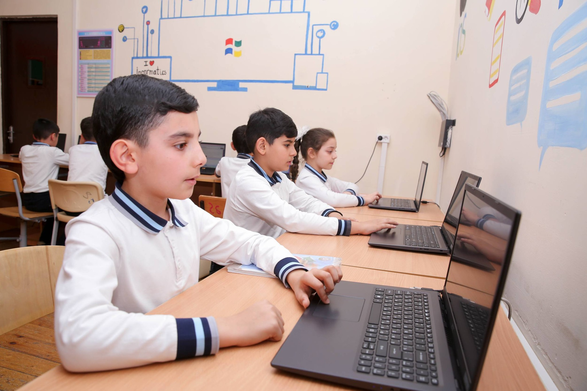 “Rəqəmsal bacarıqlar” 25 regionda: