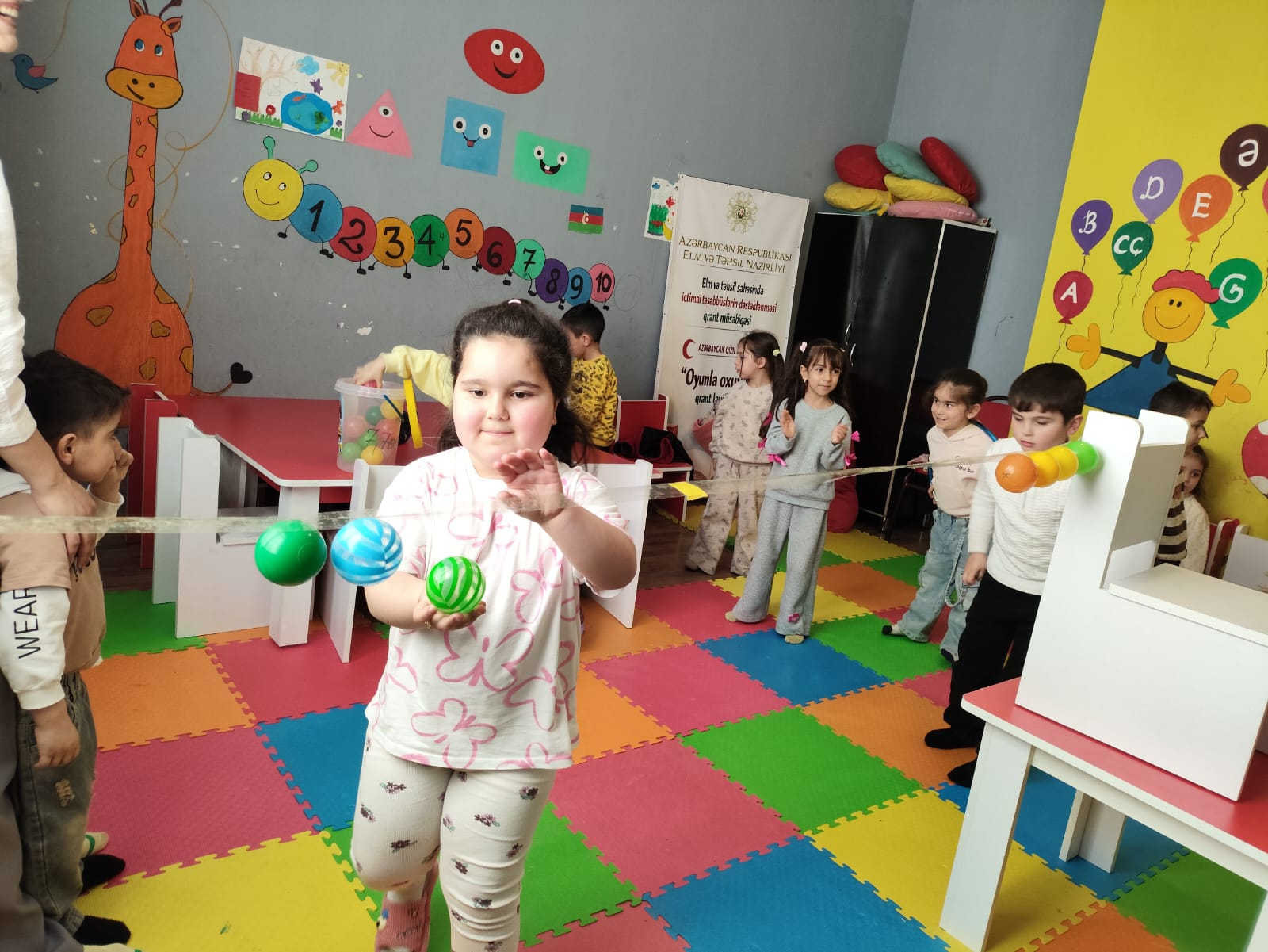 Balakəndə “Oyunla oxuyaq” layihəsi: Süni intellekt və erkən inkişaf bir arada