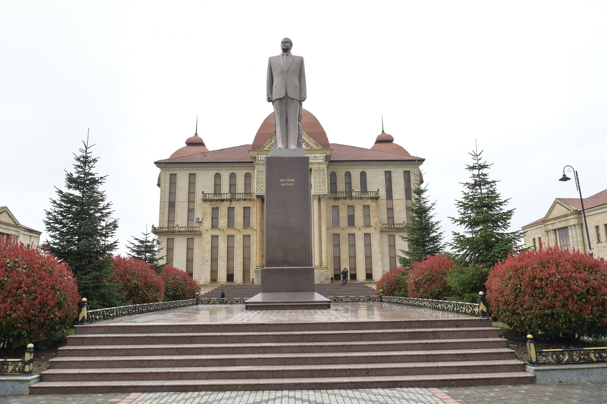 Nazir müavini Qubada pedaqoji heyətlə görüşüb