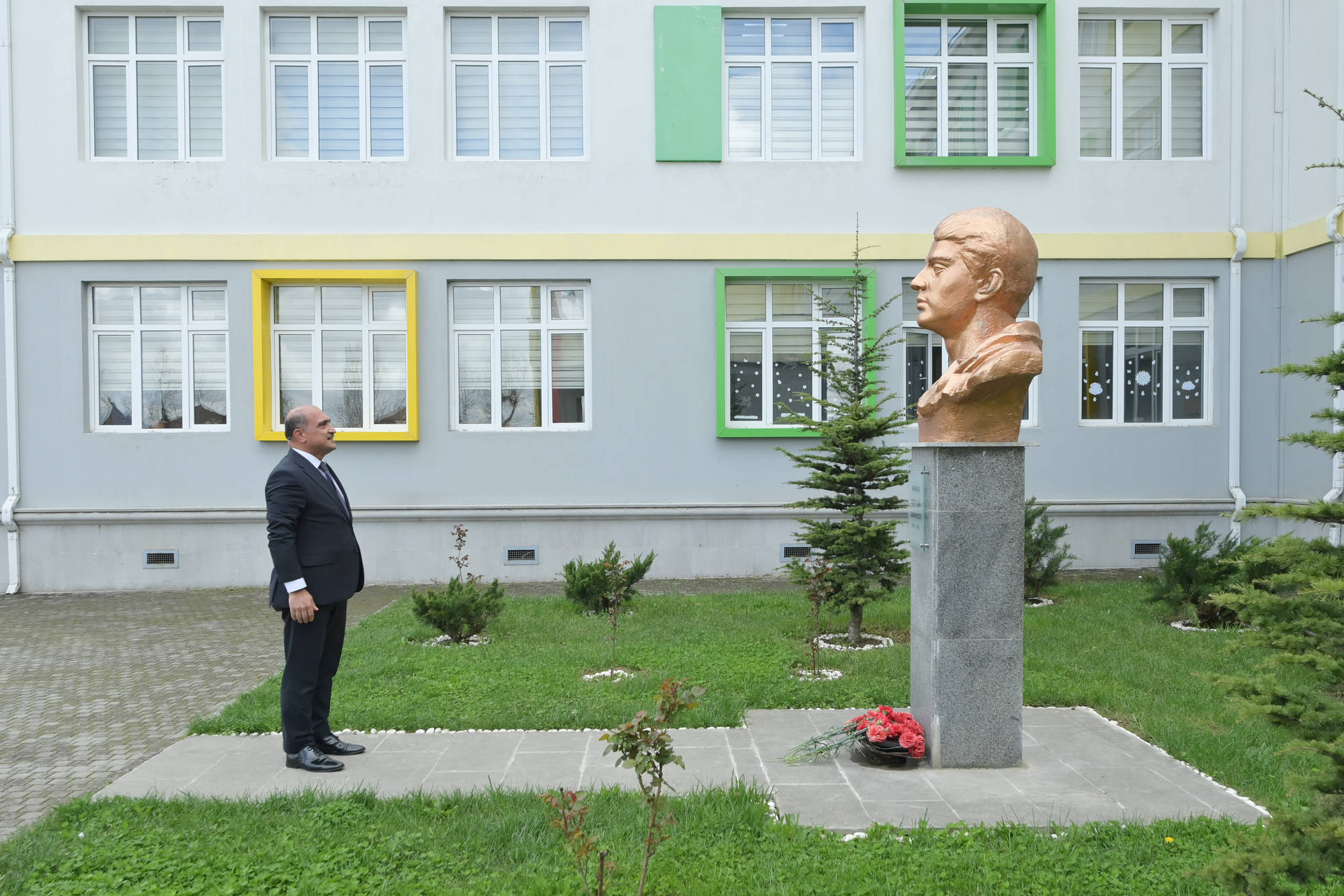 Nazir müavini Qubada pedaqoji heyətlə görüşüb