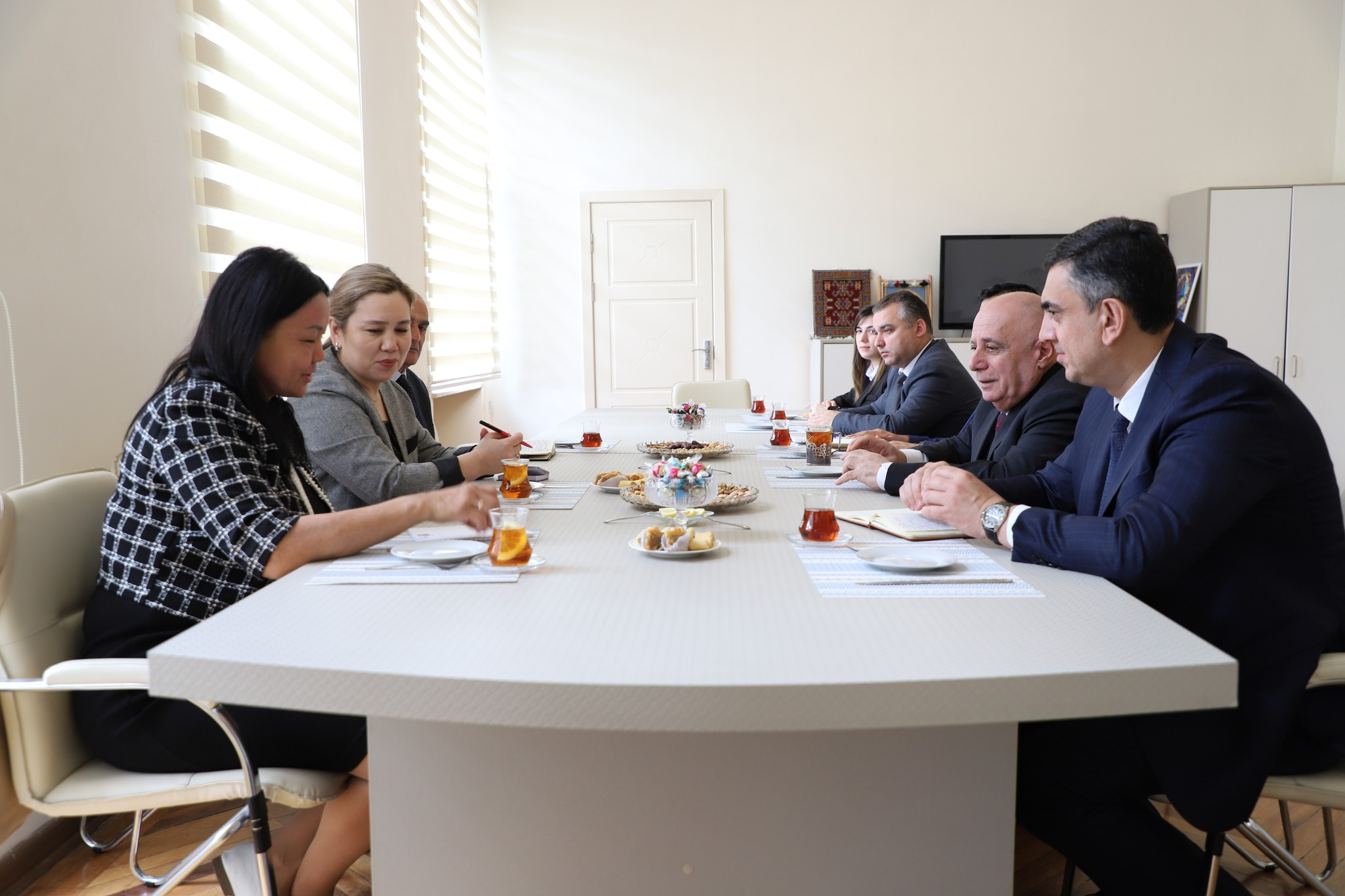 LDU ilə Qazaxıstan universiteti ikili diplom proqramı imkanlarını müzakirə edib