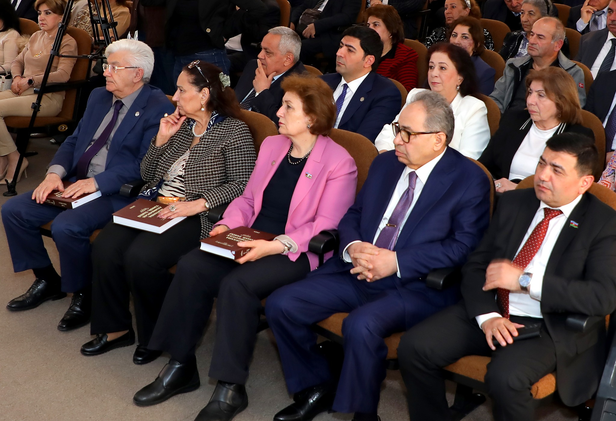 “İrəvanda Azərbaycan təhsil tarixi” adlı monoqrafiyanın təqdimatı olub