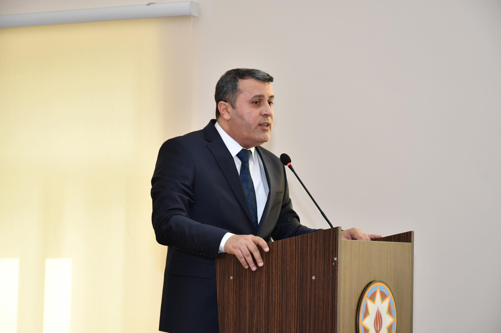 İqtisadiyyat və Humanitar Kollecində  yeni geosiyasi reallıqlar müzakirə olunub