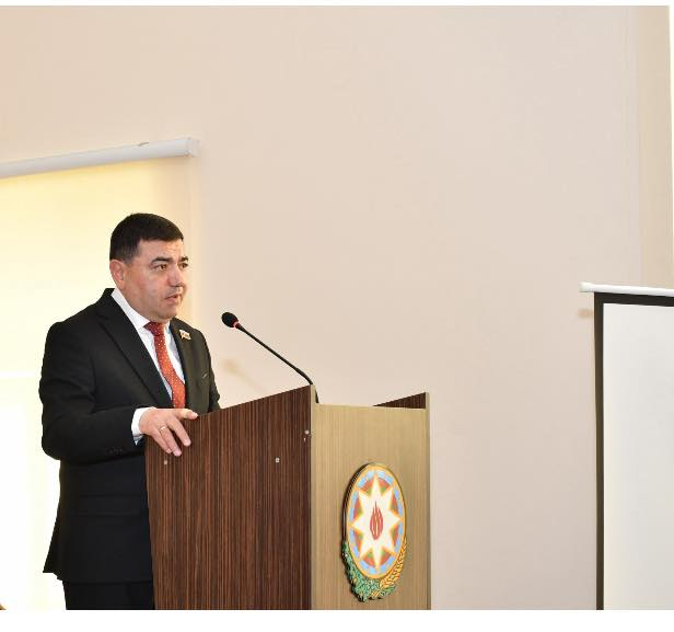 İqtisadiyyat və Humanitar Kollecində  yeni geosiyasi reallıqlar müzakirə olunub