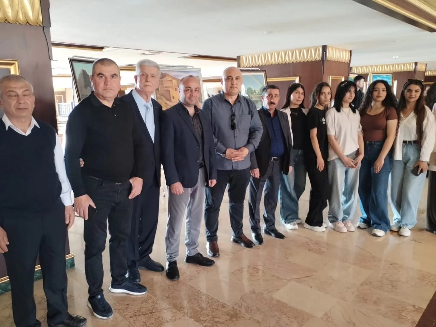 Naxçıvan Musiqi Kollecinin tələbəsinin fərdi sərgisi keçirilib