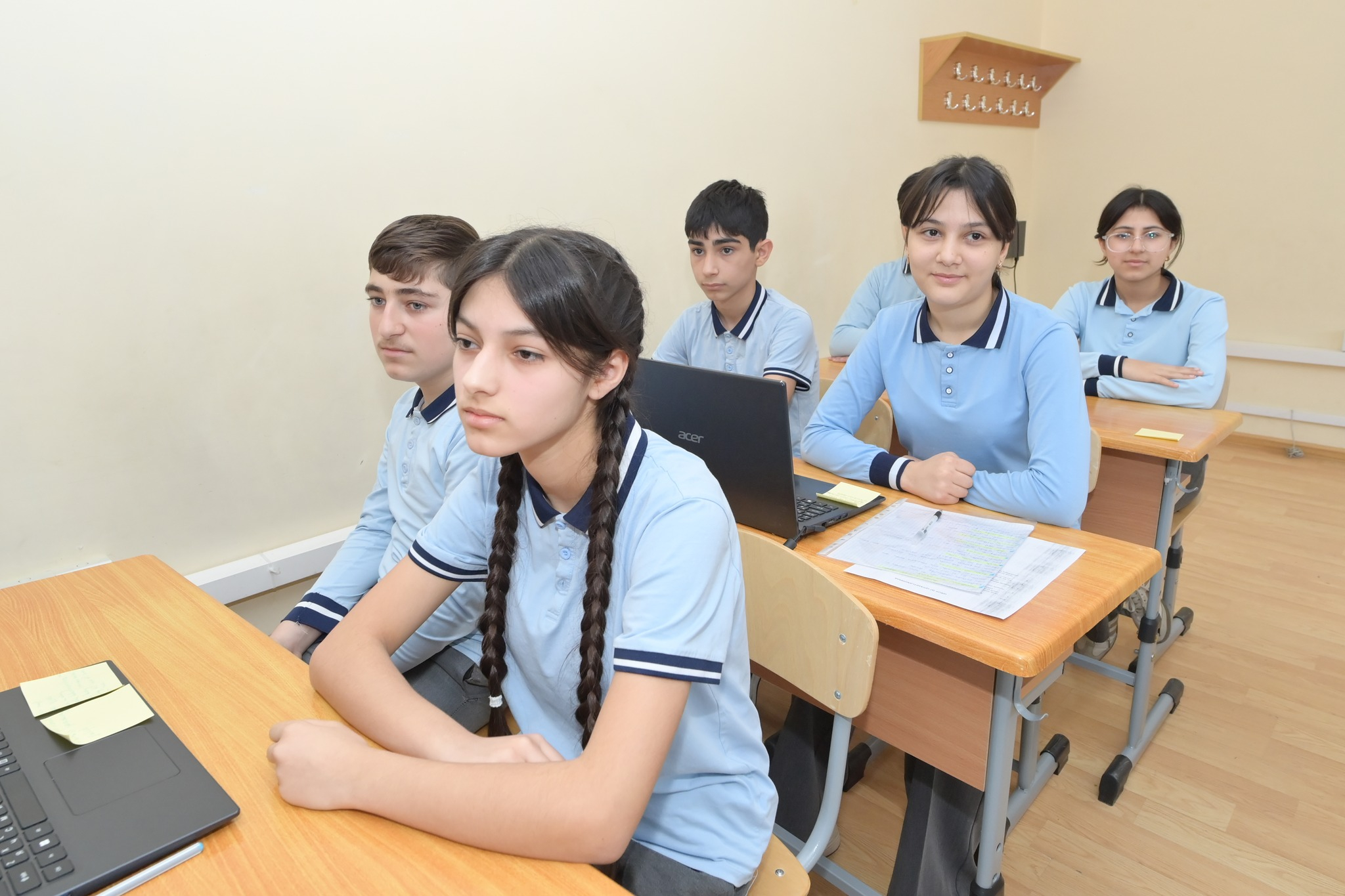 Emin Əmrullayev Xaçmazda tədris prosesi ilə tanış olub