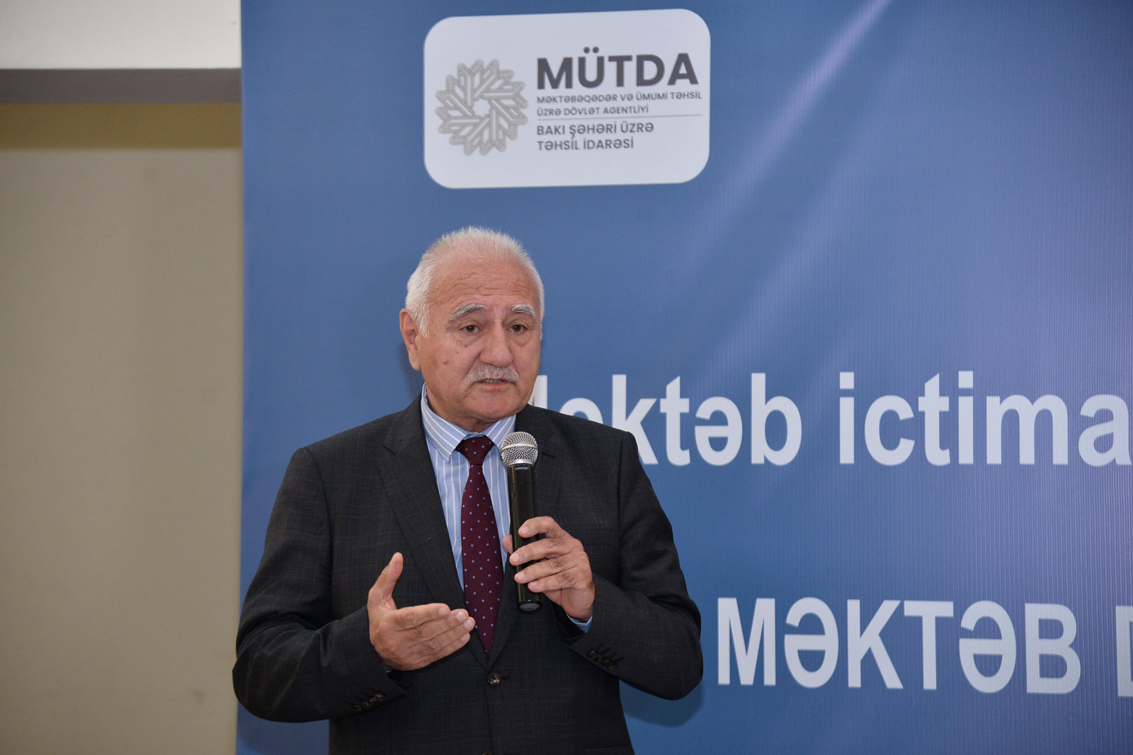 “Məktəb ictimai müzakirədə” layihəsi çərçivəsində növbəti görüş keçirilib