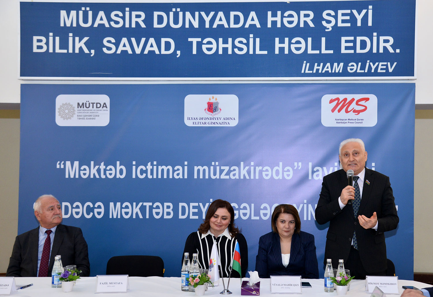 “Məktəb ictimai müzakirədə” layihəsi çərçivəsində növbəti görüş keçirilib