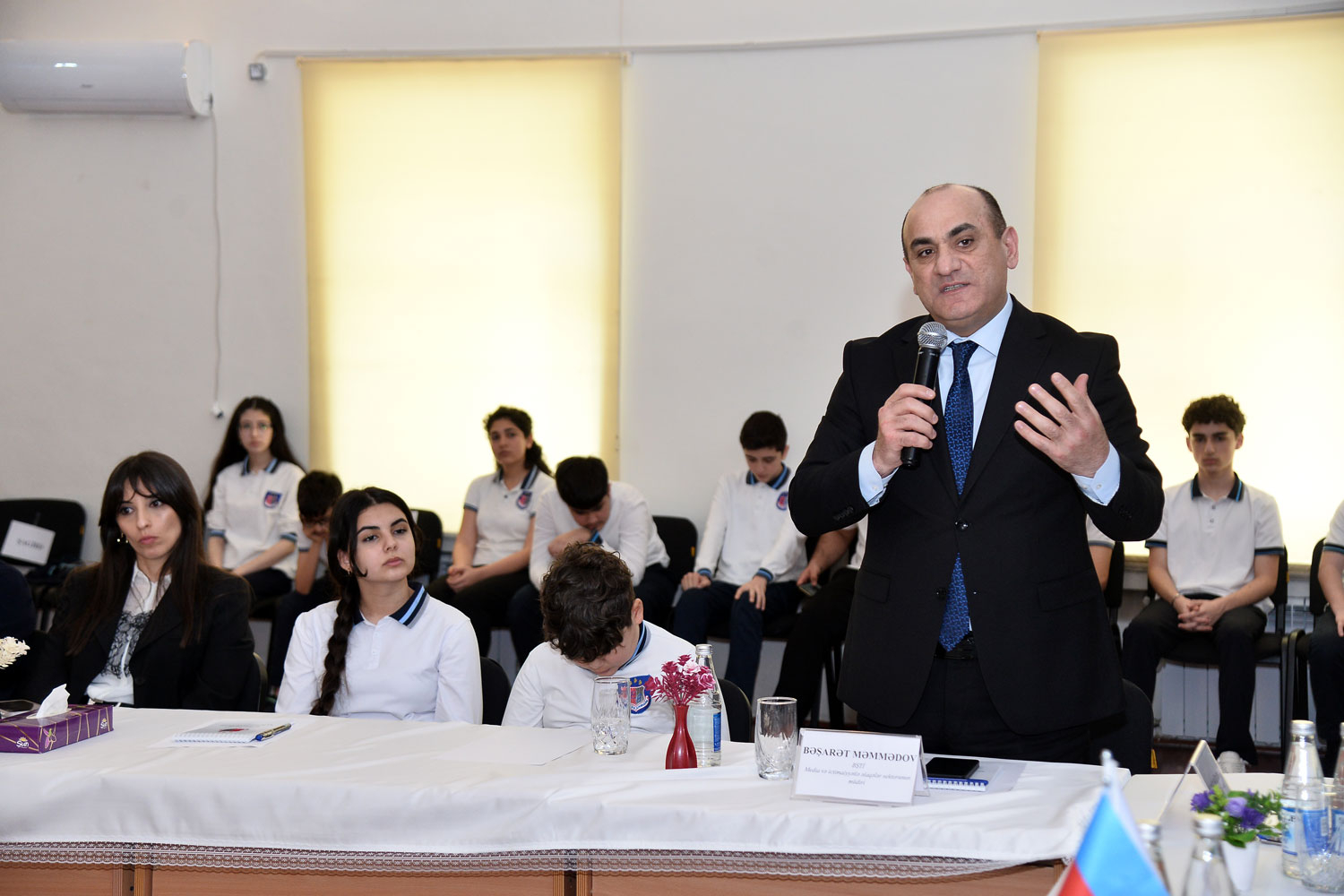 “Məktəb ictimai müzakirədə” layihəsi çərçivəsində növbəti görüş keçirilib