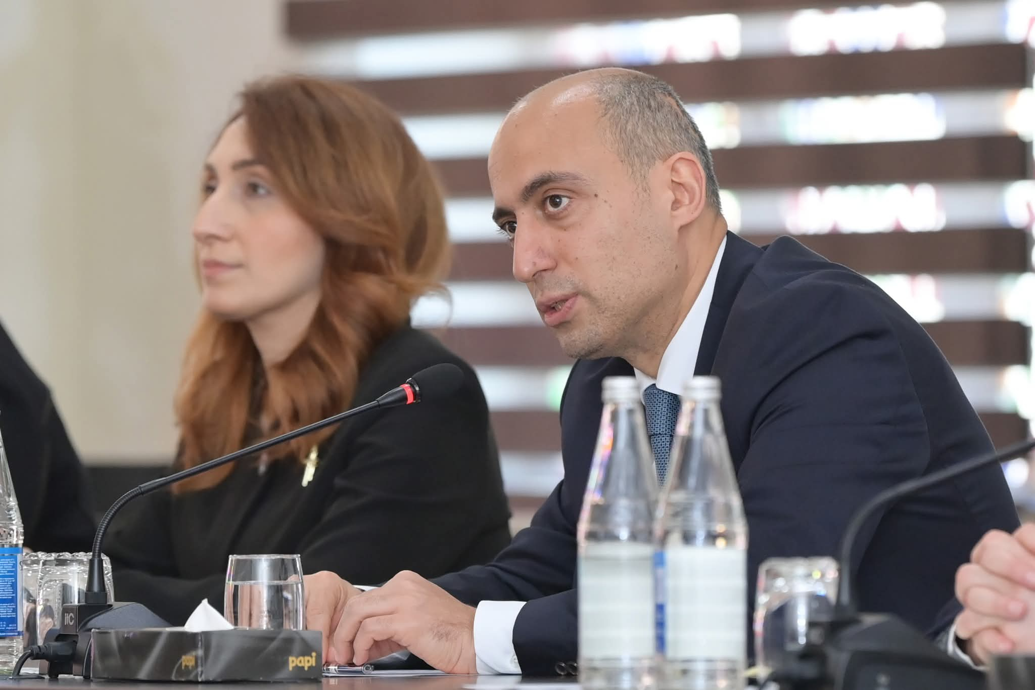 Emin Əmrullayev Quba-Xaçmaz regionu üzrə təhsil işçiləri ilə görüşüb