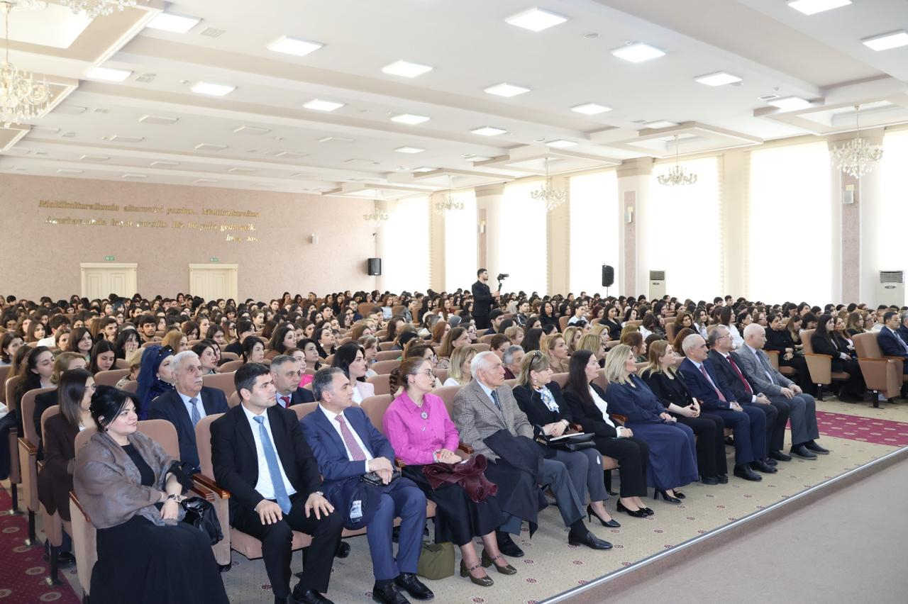 BSU-da BMT-nin sülh elçisi ilə görüş keçirilib