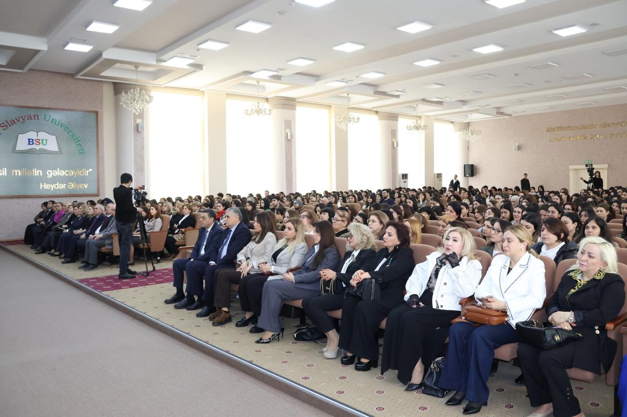 BSU-da BMT-nin sülh elçisi ilə görüş keçirilib